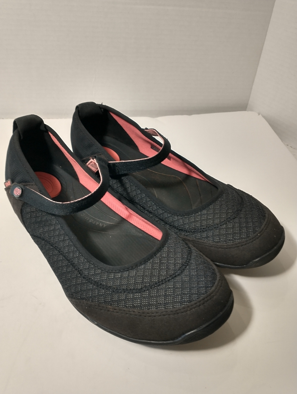 Teva Niyama Women’s Black and Pink Mary‎ Jane Sandal Shoes, Size 10